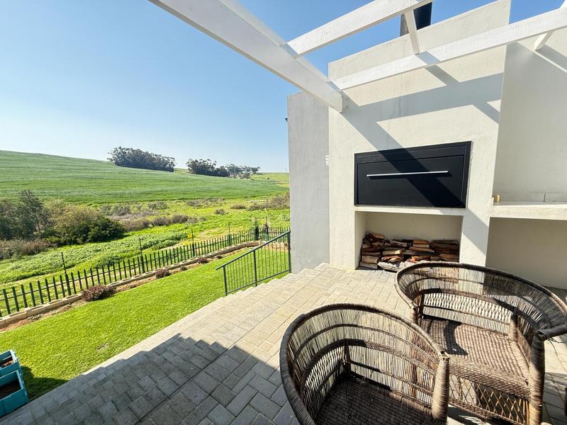 2 Bedroom Property for Sale in Klipfontein Western Cape